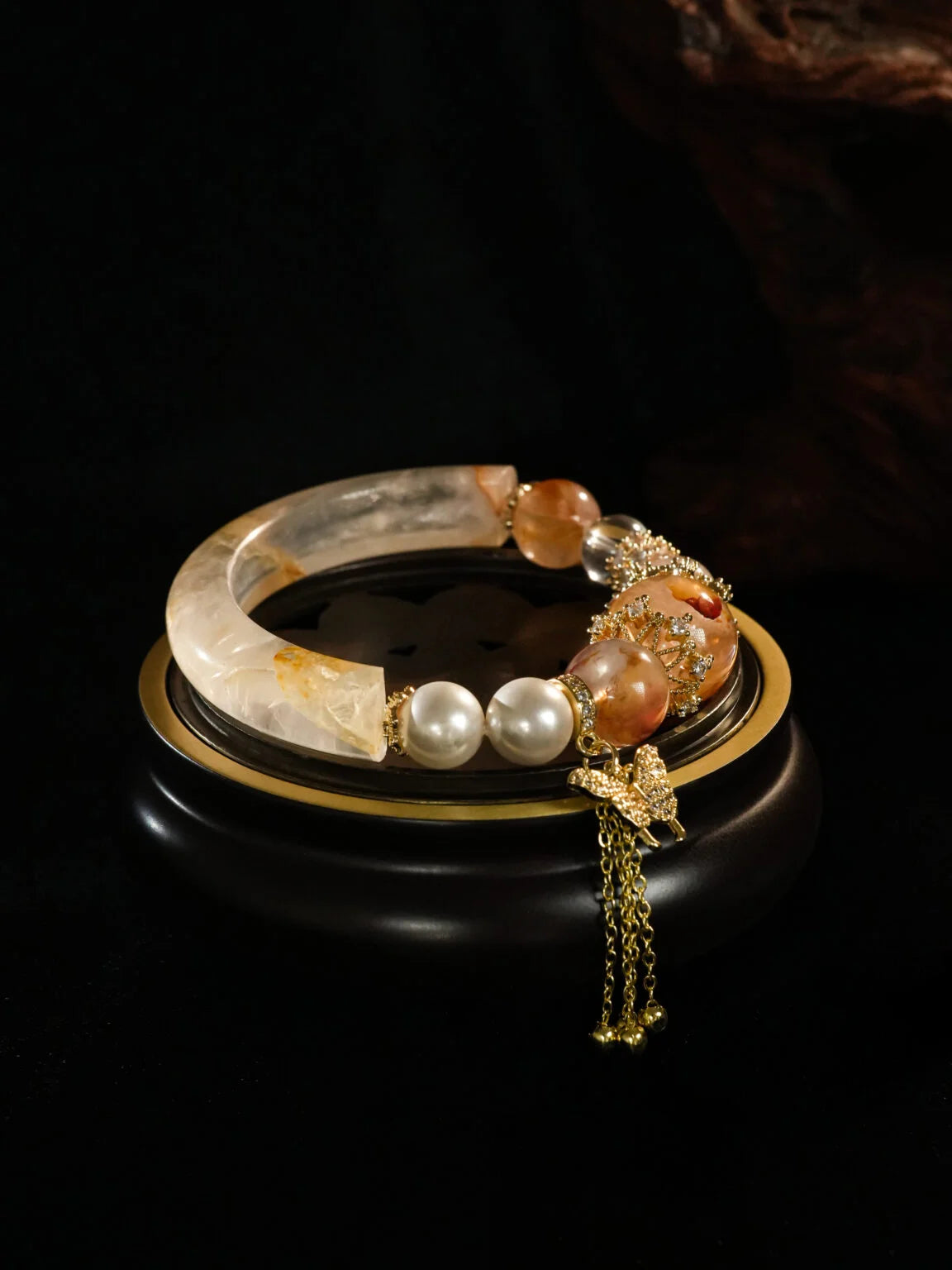 Yellow Blossom Crystal Jade Bangle – Elegant Natural Stone Bracelet for Women